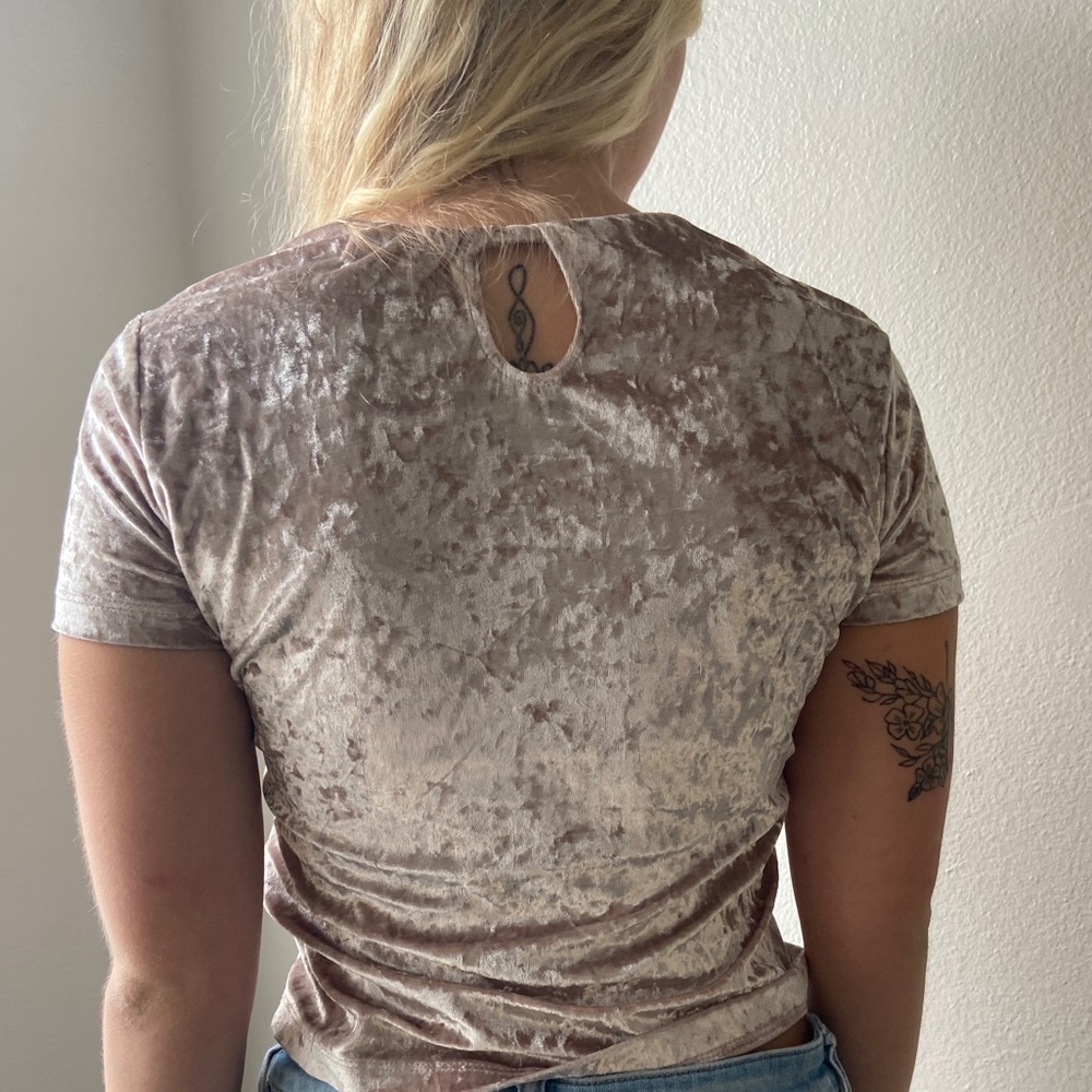 Silk fancy shirt sleeve top